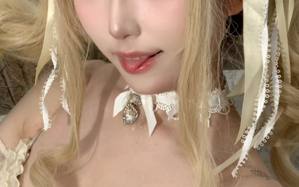 【秋雪Cyuki】1月份还能穿热裤小吊带~真牛逼别给冻坏了♡ BV1GY6qBoEL3