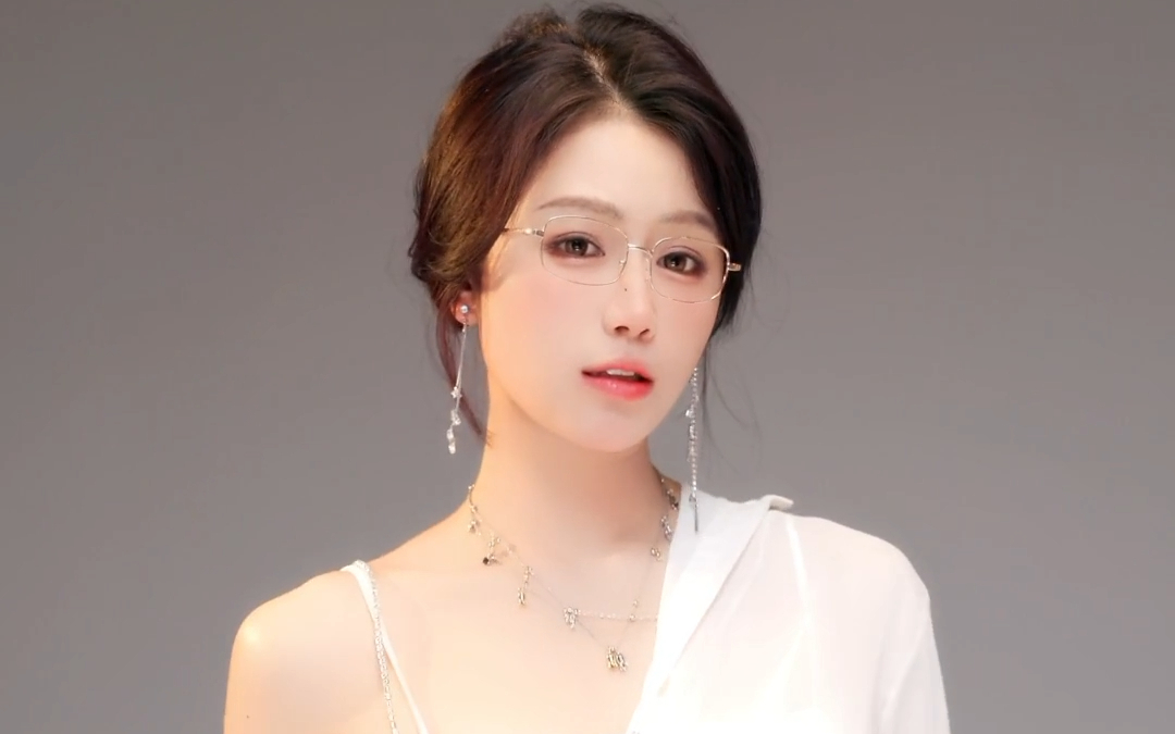 小深深儿-2026.04.02