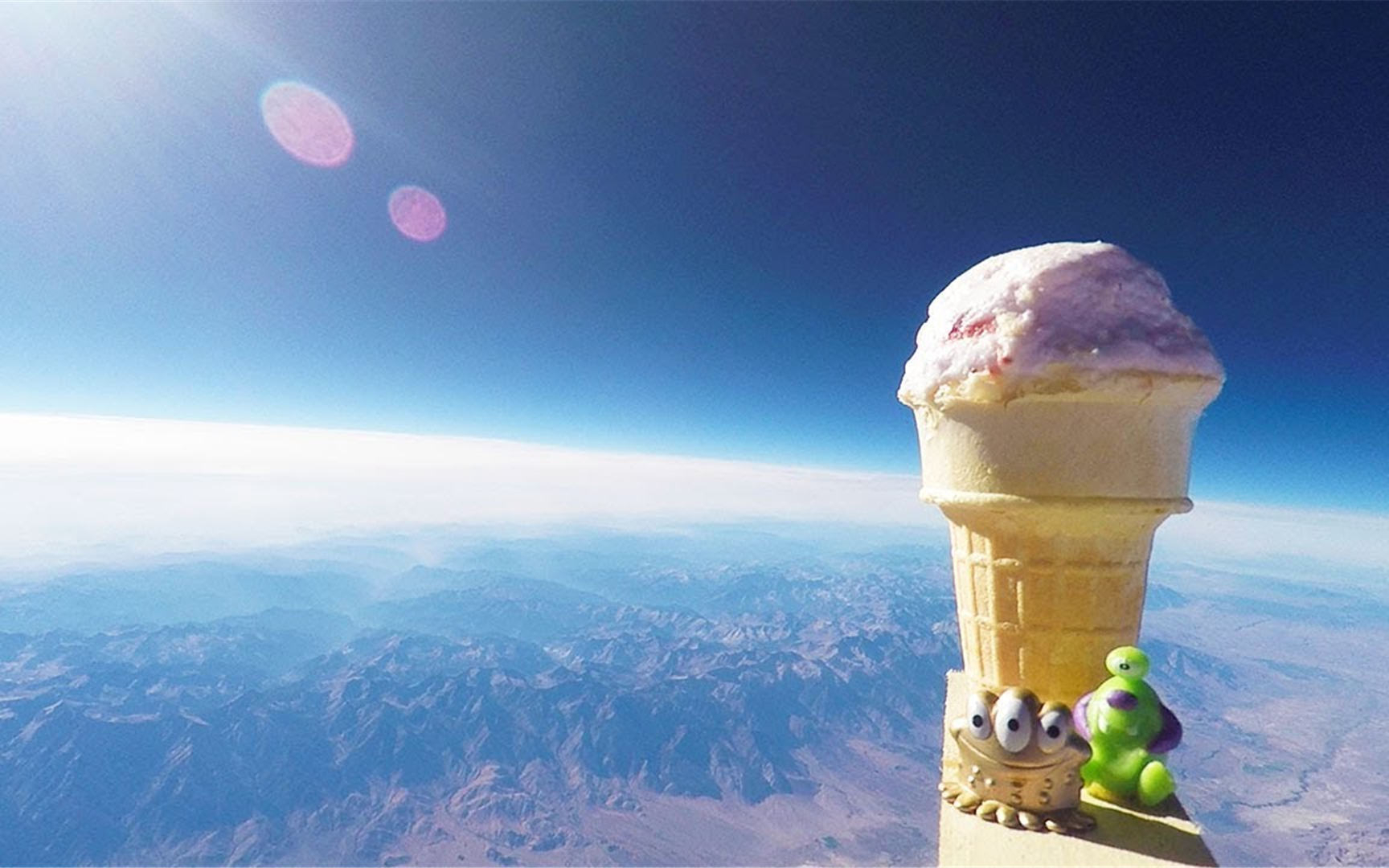 冰激凌在太空中会融化吗?外国牛人亲测,全程高能!