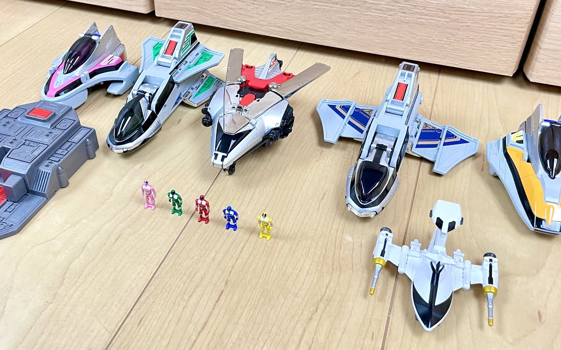 未来战队DX 第一集3变合体