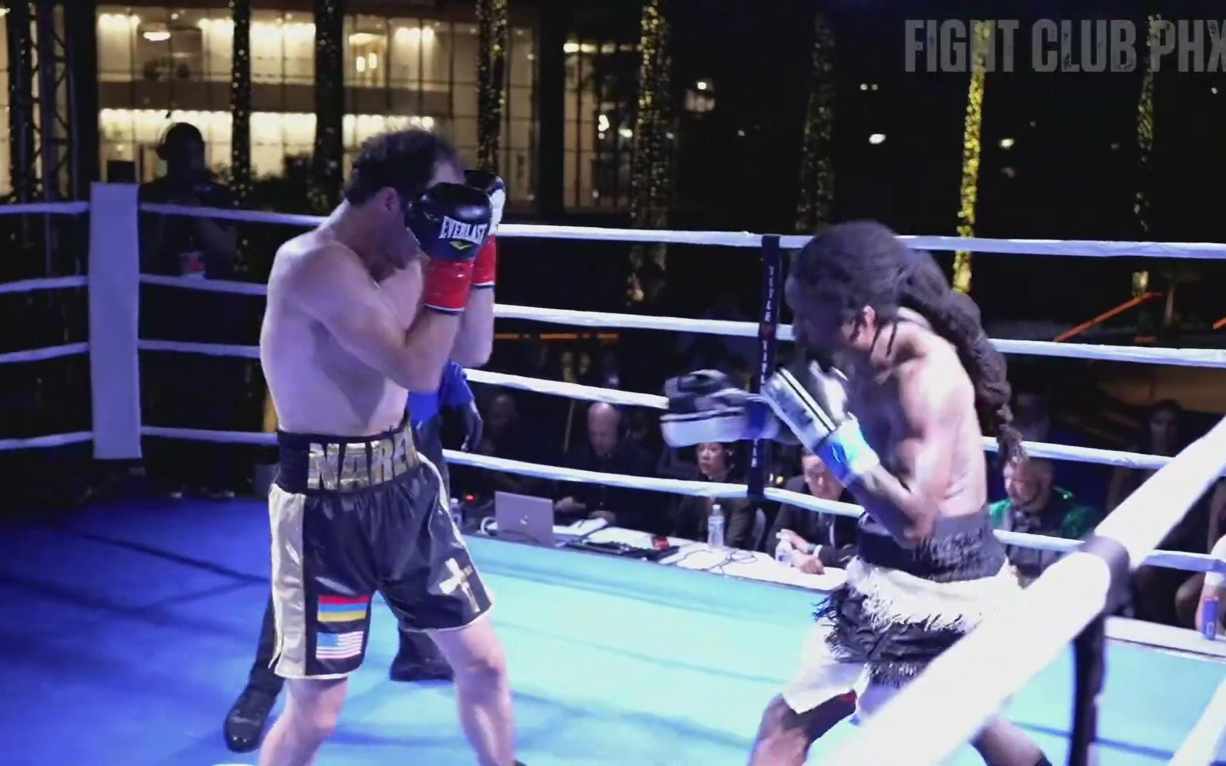 纳列克·奥万尼西安 vs 达雷尔·哈里斯