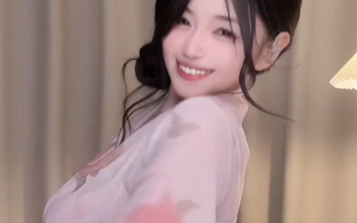 妩媚