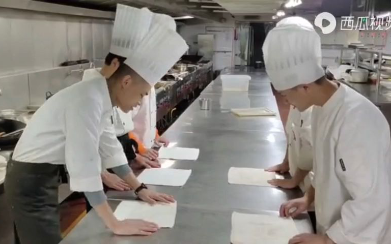 翻锅通关