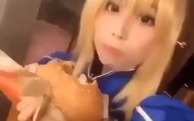 saber吃汉堡