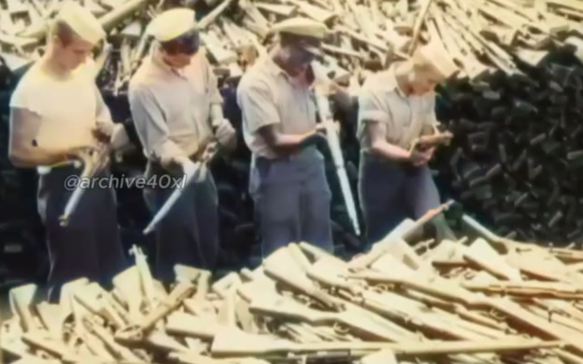 [历史影像]1945年10月美军销毁济州岛残留的日军武器装备