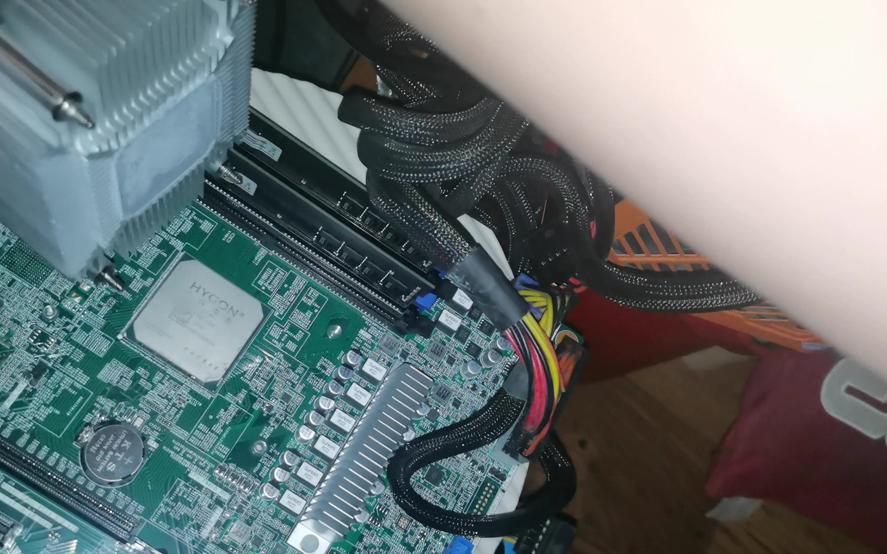 207包邮的AMD RYZEN7 1700开箱附中科海光C86 3250对比