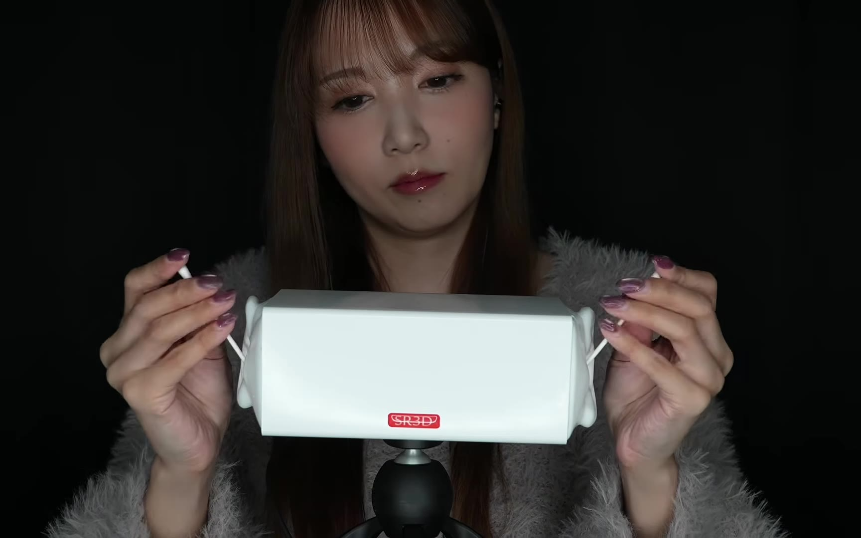 【ASMR】ウェットティッシュと綿棒で耳掃除をする音【SR3D】