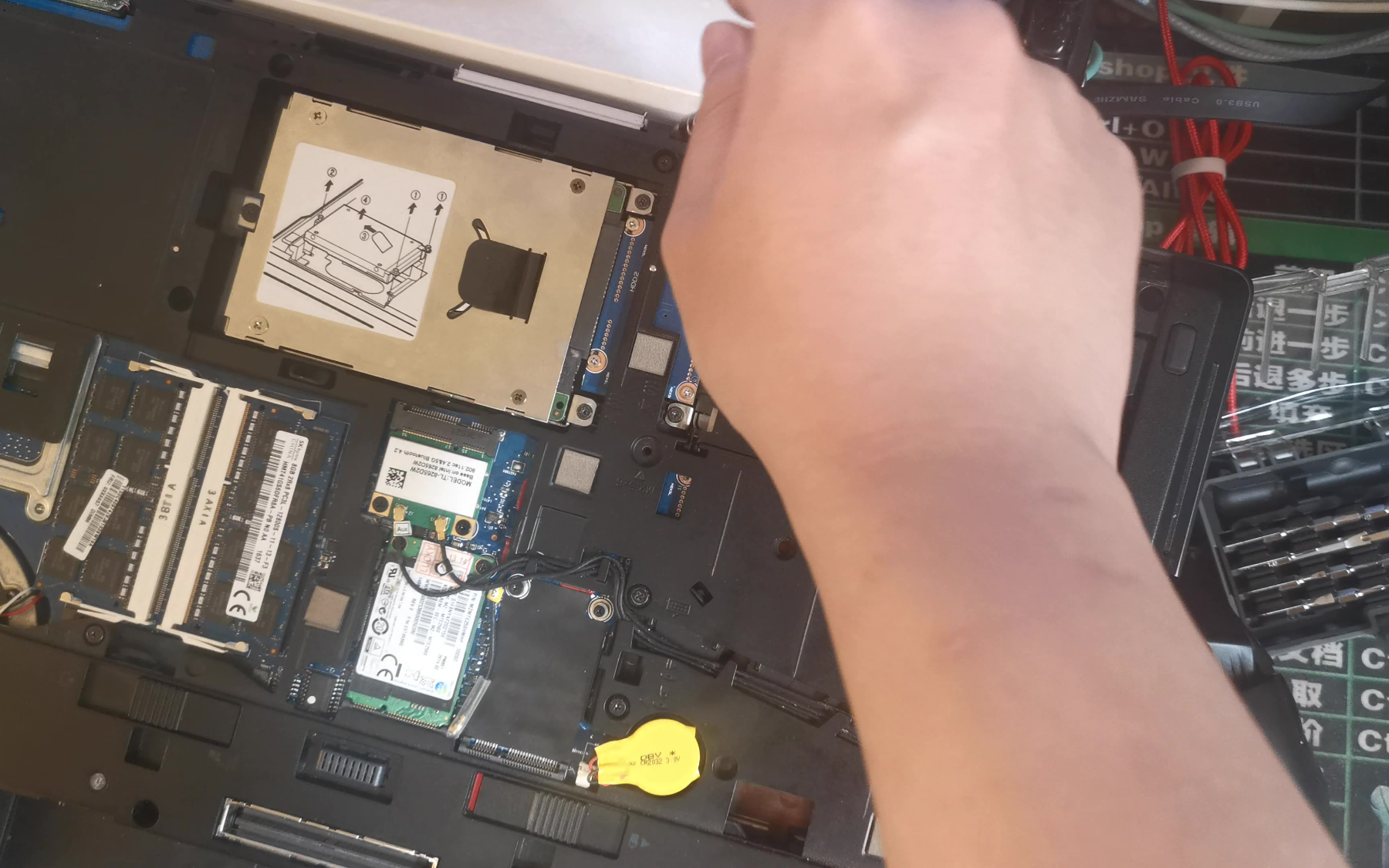 【图吧日常】HP8770W笔记本拆机换显卡（1066→M2200M）
