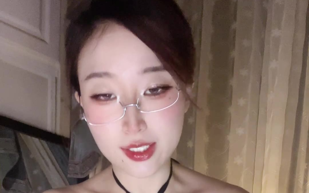 大姐姐美滋滋_2026-05-18_23-49-20_000