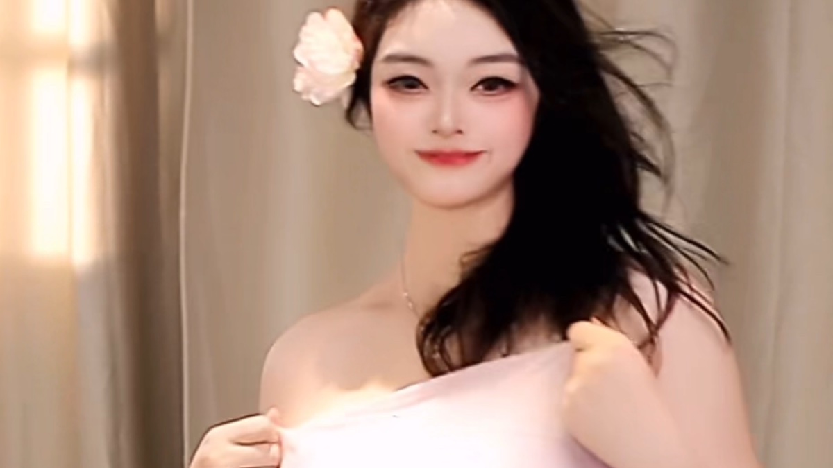 种豆得豆-玖夏⁹⁹⁹ 粉色抹胸裙 一直掉 ，一直提 一点点粉色晕