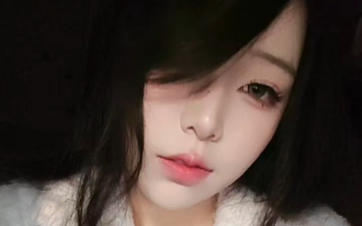 能夠在你生命裏留下一點痕跡嗎，即便淡到無色，即使痛苦 至极，也沒關係。