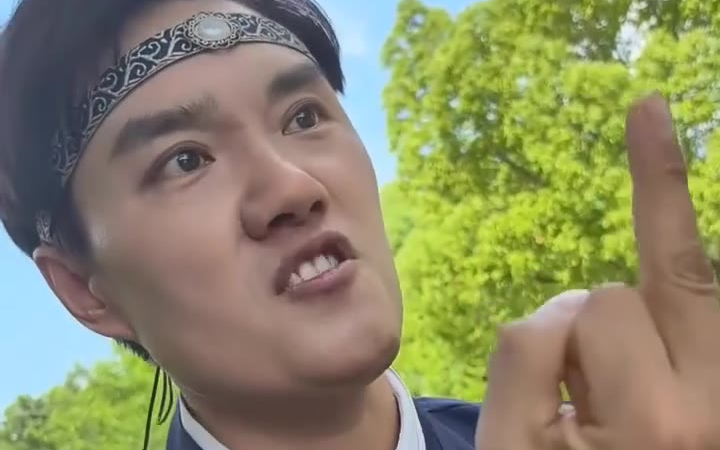 哈哈哈你们是这个