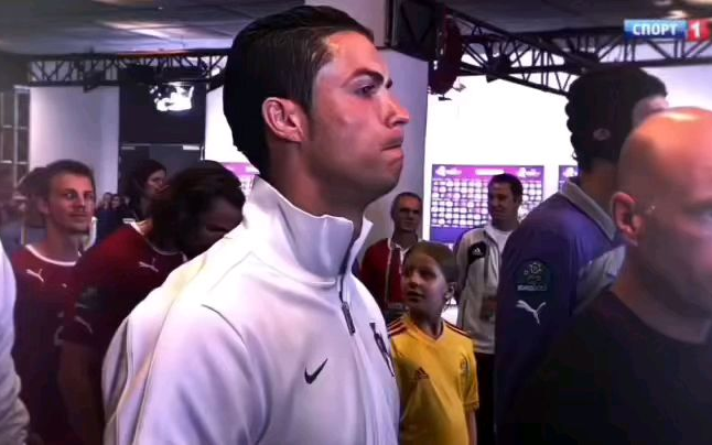 Cristiano ronaldo.