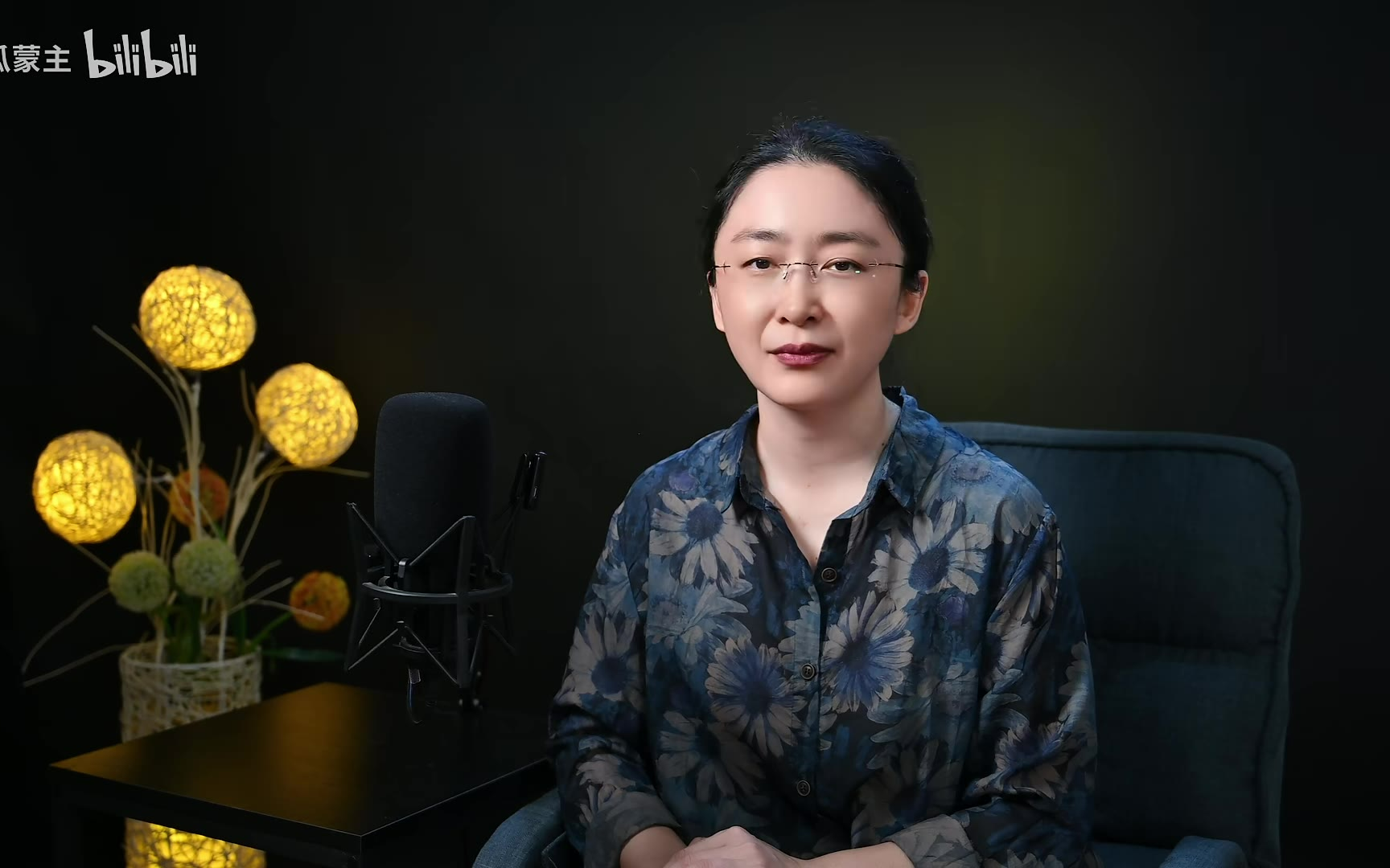 蒙主 美不可以被定义，于是美人不见了