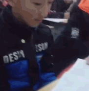 哈哈哈哈一个敢问一个敢答