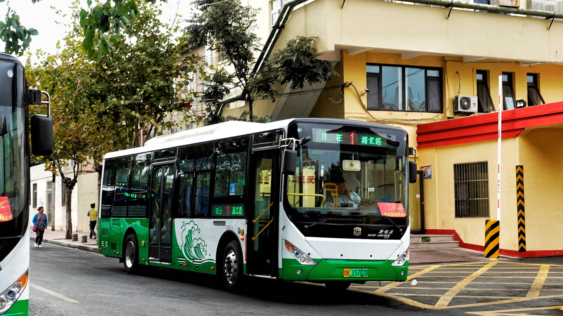 青岛公交1路全程前方展望pov