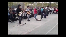 异乡街头华韵