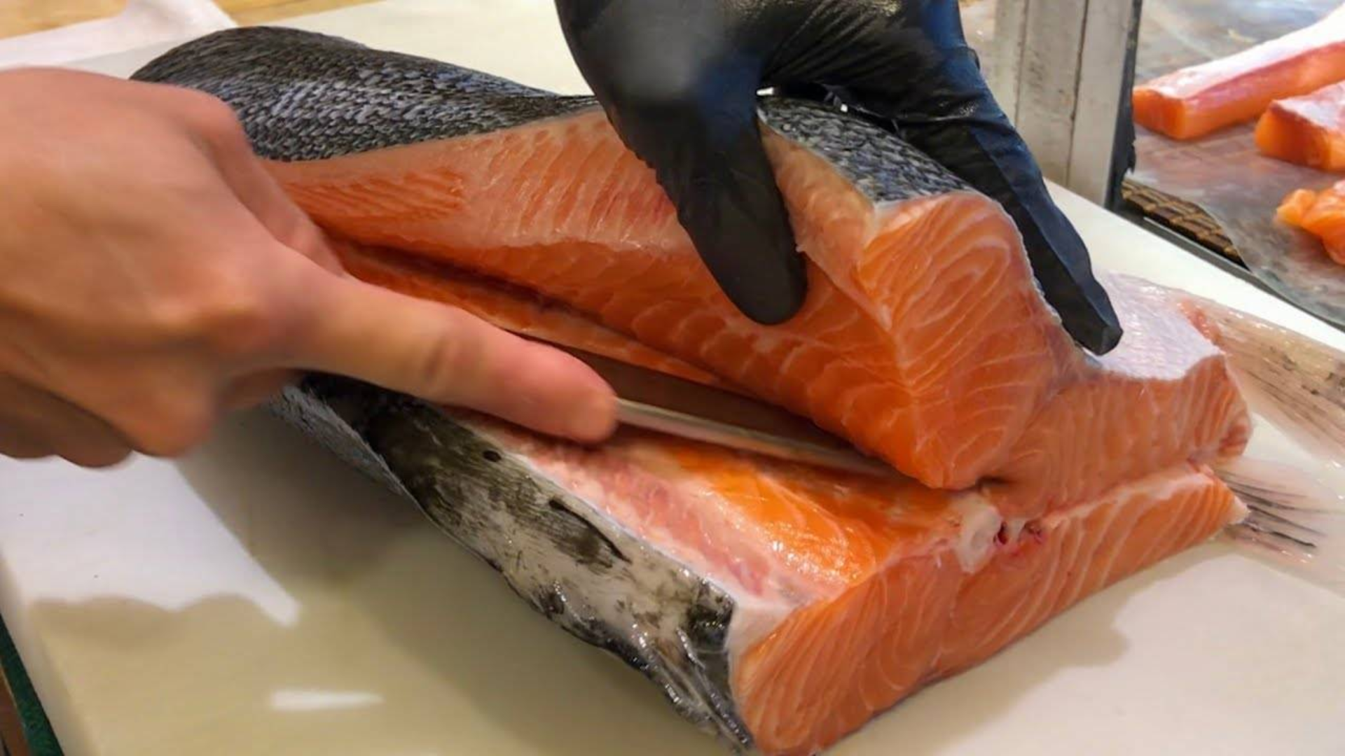 【台湾街头美食】 - 鲑鱼生鱼片