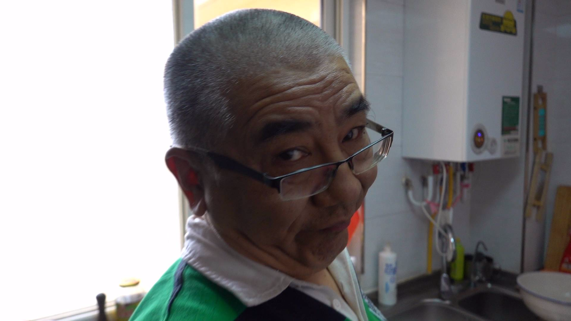 【老司马的日常食堂】简单易做好吃的排骨面