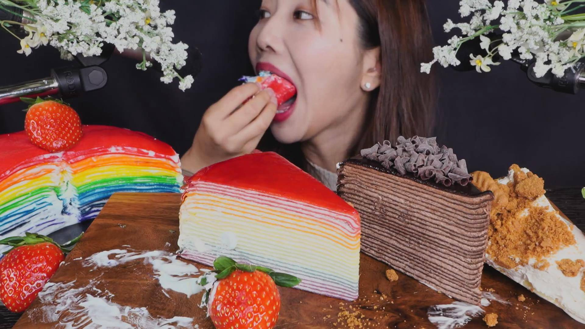 【声控】亲手制作的绉蛋糕吃播RAPE CAKE蜜蜂