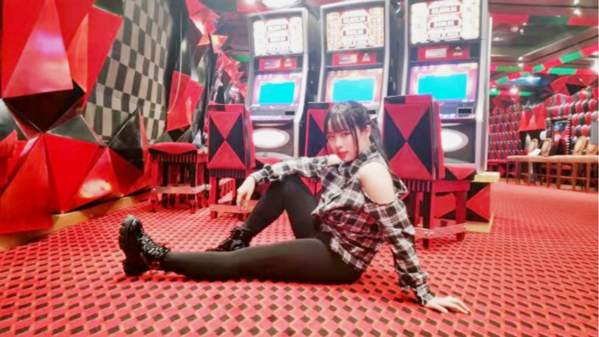 【暴击兔兔】HIP!【韩舞初投】来游戏厅蹦迪吧ヾ(≧▽≦*)♪