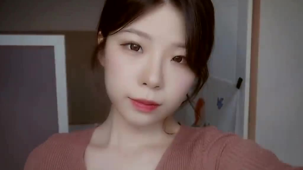 yeonchu助眠-有层次感的耳语和棉棒耳搔触发音