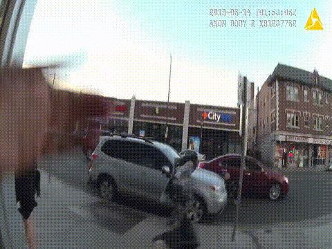 美国711附近发生警察嫌犯枪战