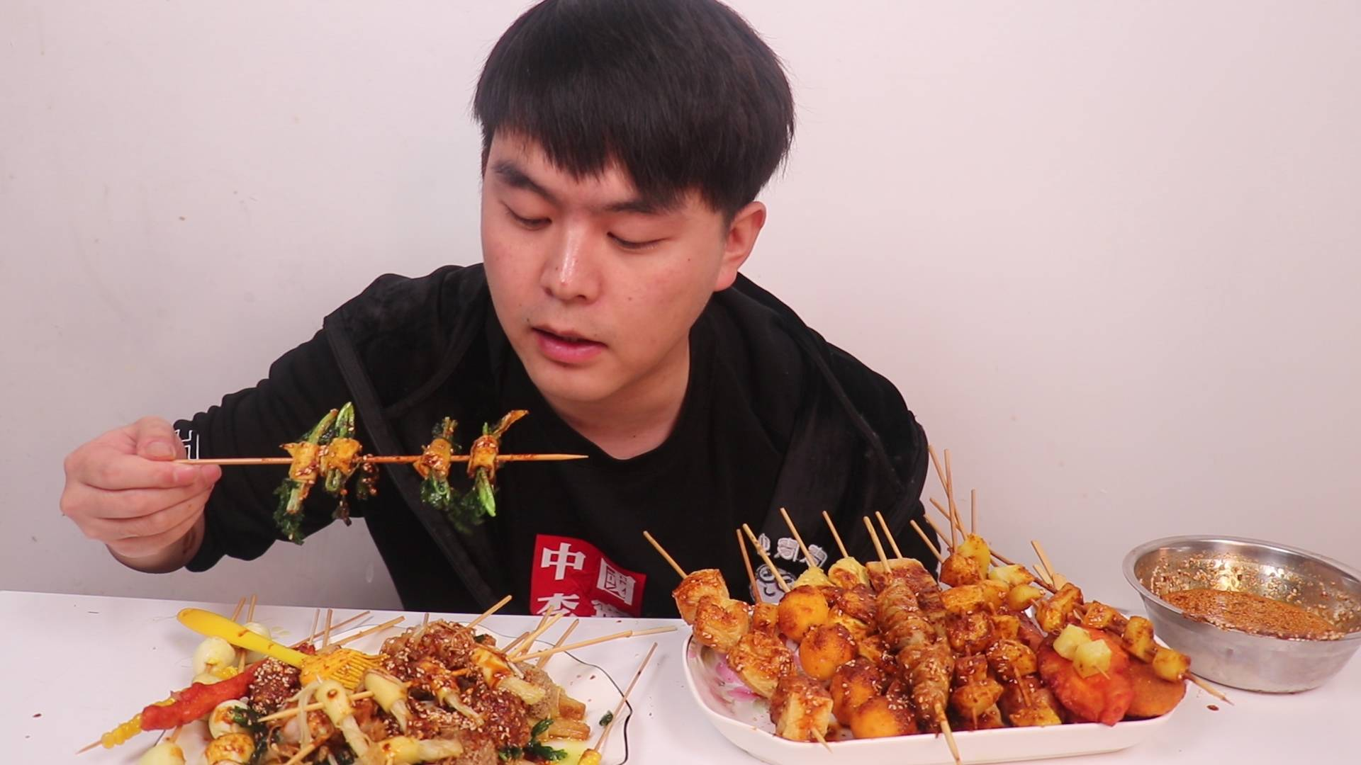 自制小学门口的炸串,只为实现小时候的梦想,一次吃到饱
