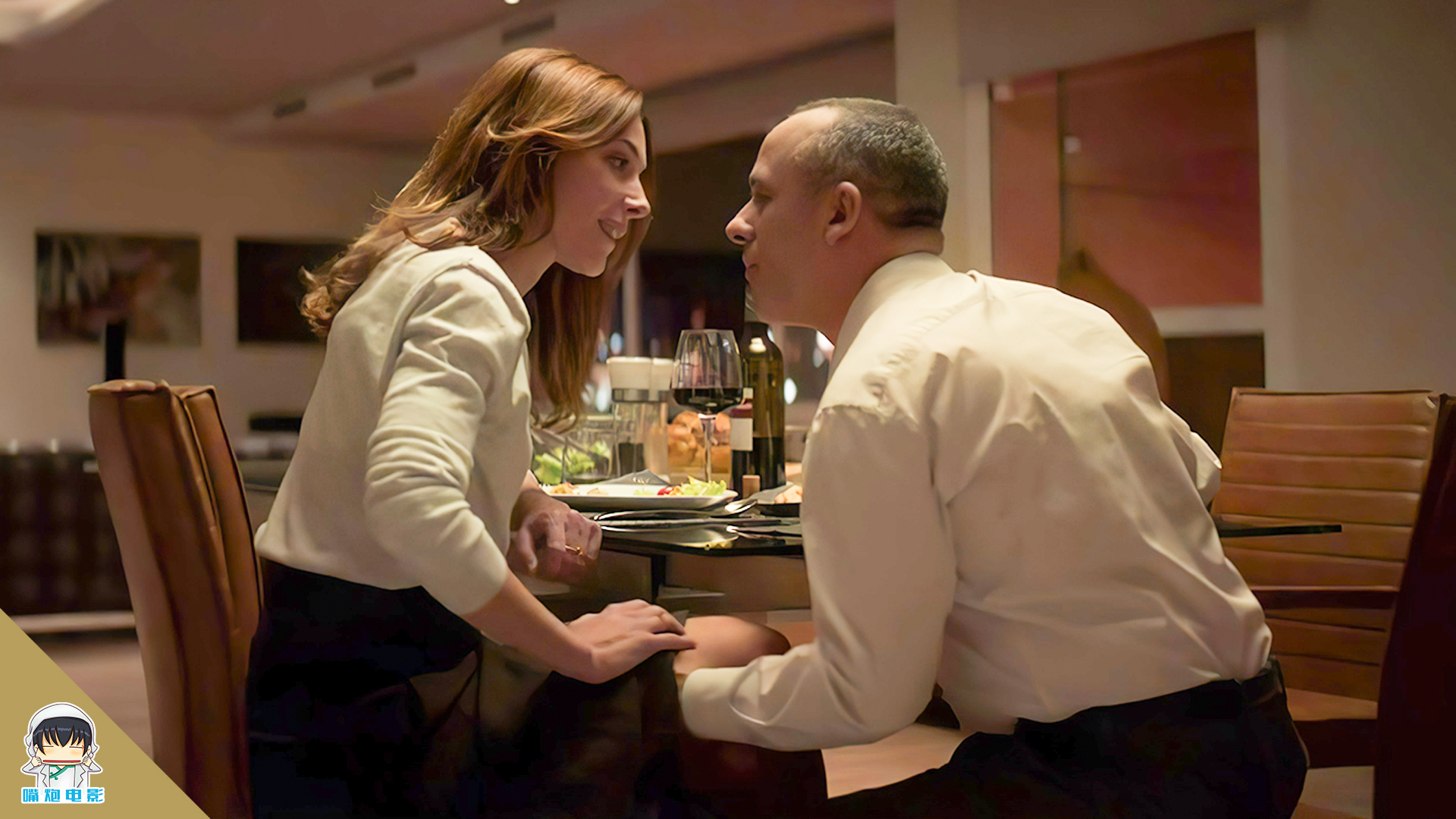 香艳高层联合清洁工监守自盗,高分悬疑电影《完美无瑕》