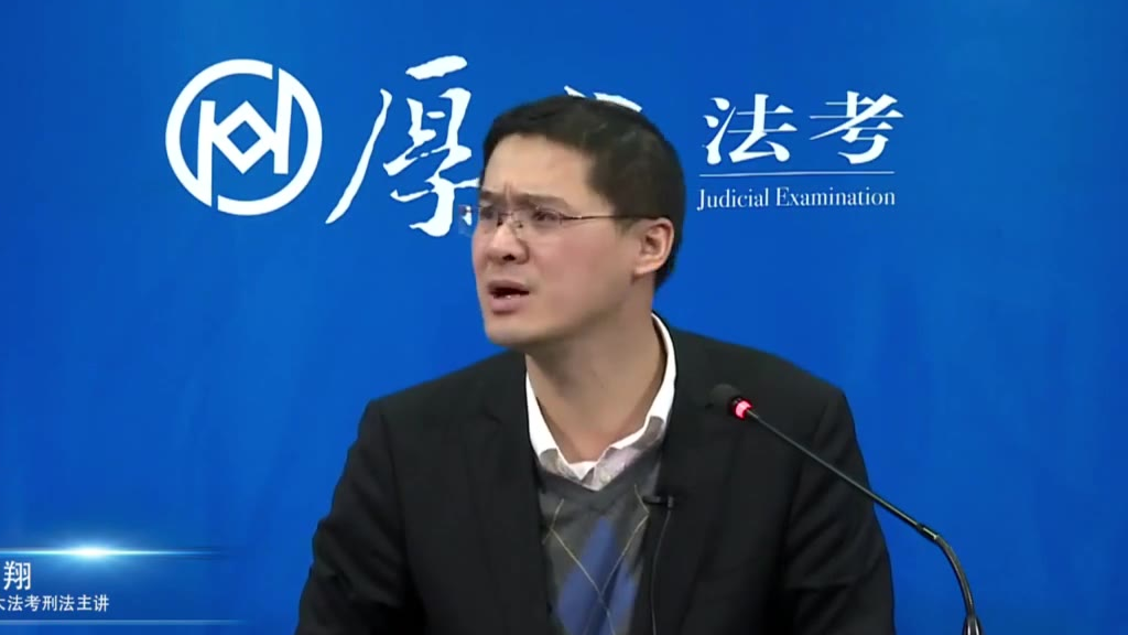 【罗老师】回到家,发现老婆和别的男人在床上