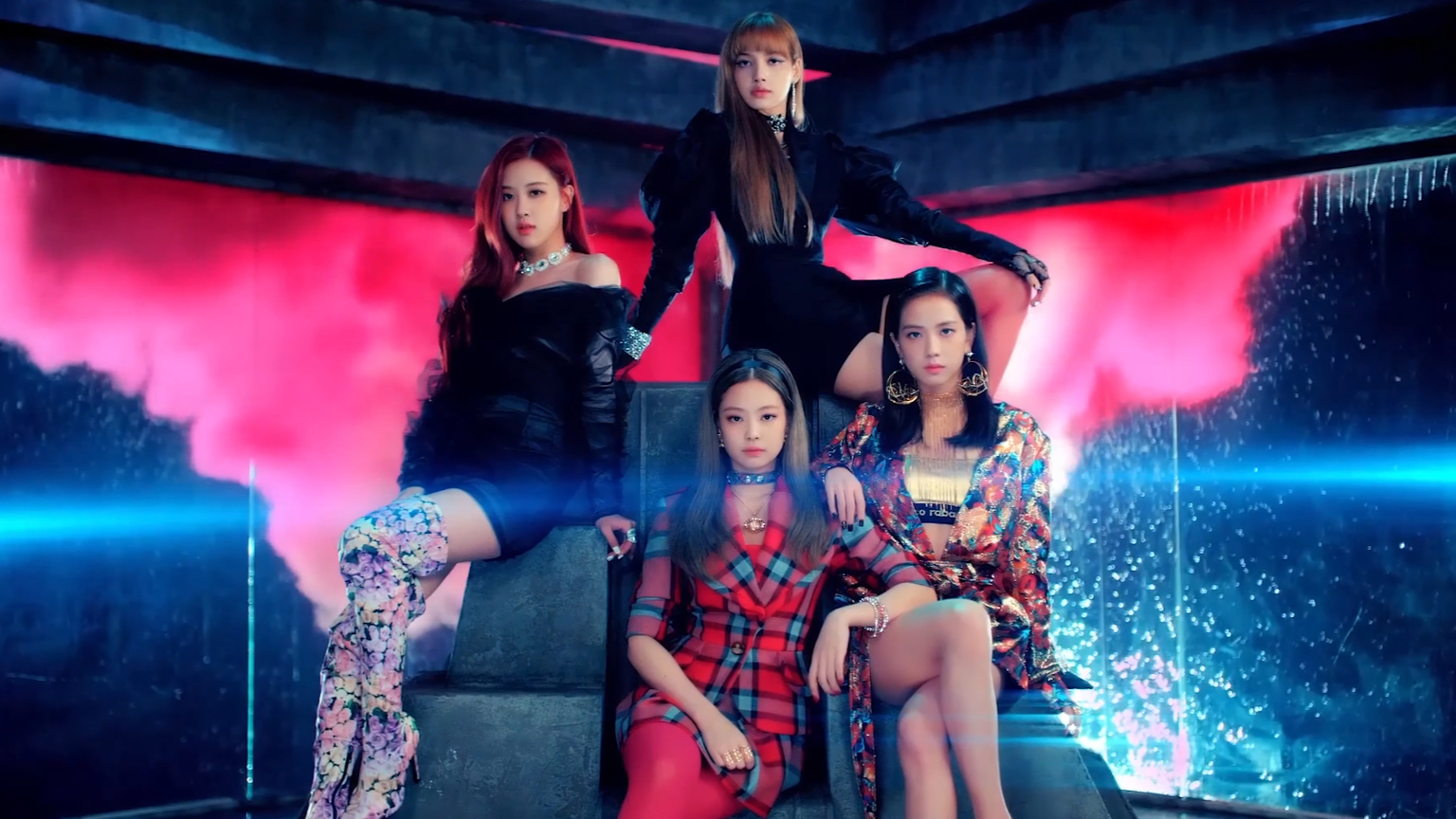 BLACKPINK - ‘뚜두뚜두 (DDU-DU DDU-DU)’ MV