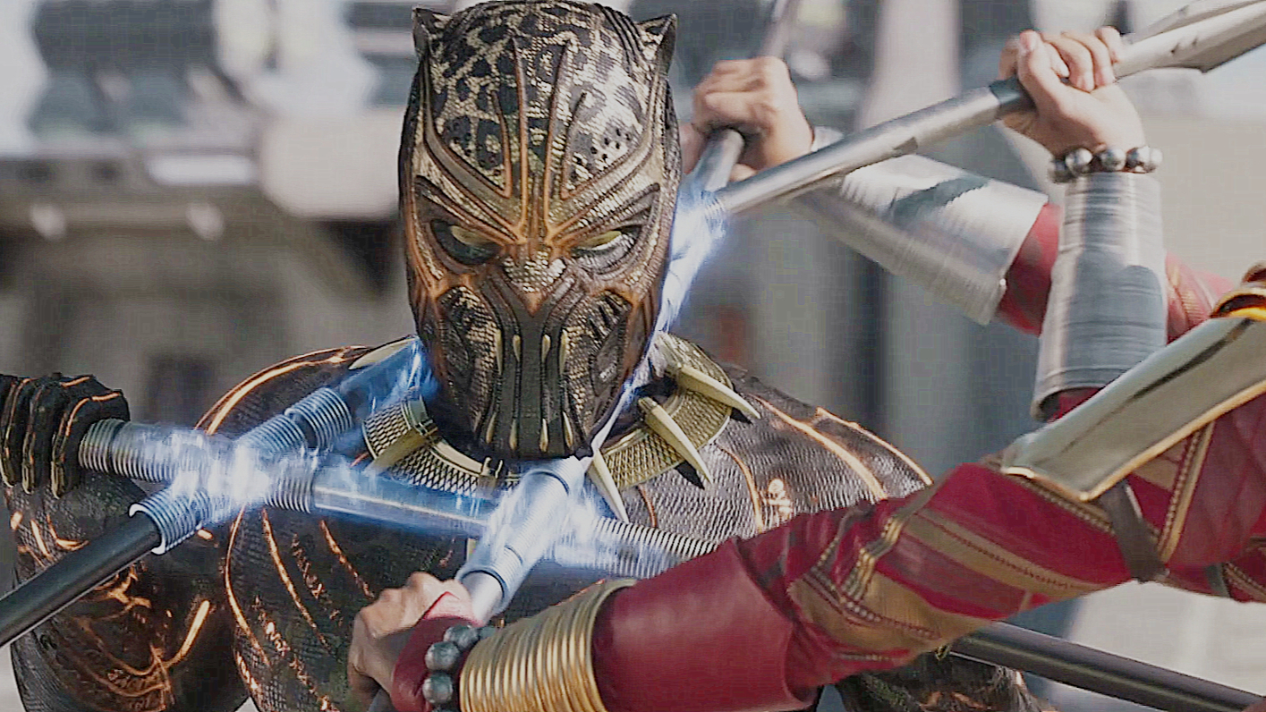 小伙造了一身金属战衣,穿上后就能拥有超能力,成功当上了国王!