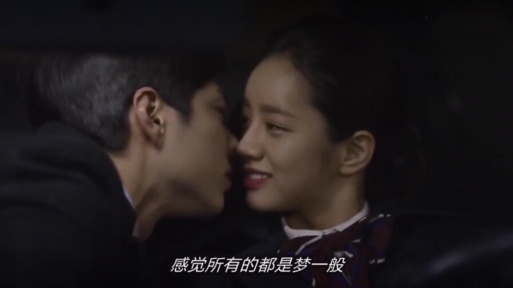 【请回答1988泽善吻戏3】阿泽好可爱啊啊啊啊啊啊,先爱为敬,妥妥的小奶狗啊,不对我好像是狗善党