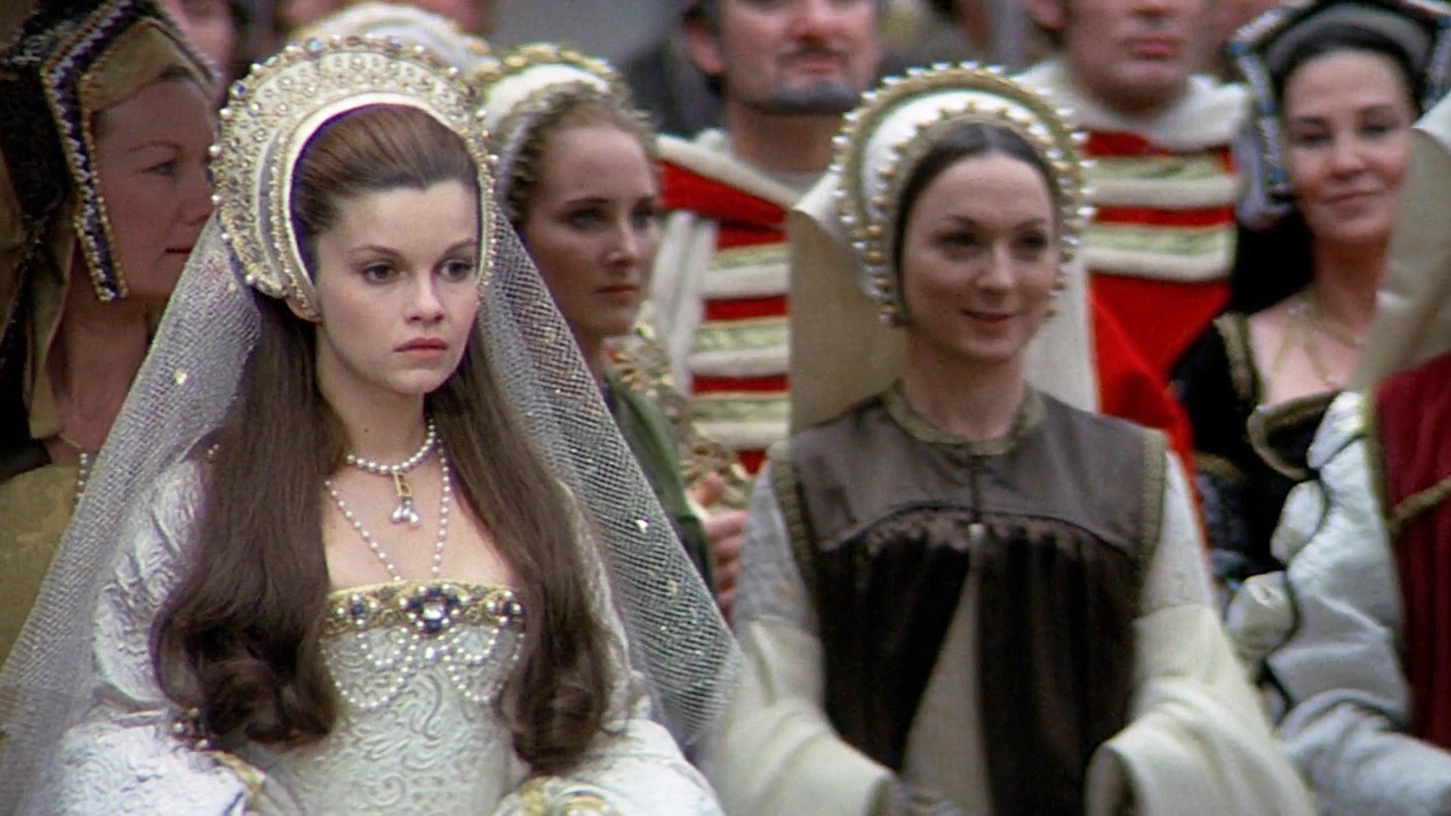 英格兰断头王后安妮·博林的悲剧一生,被国王苦追,追到后又给送上了