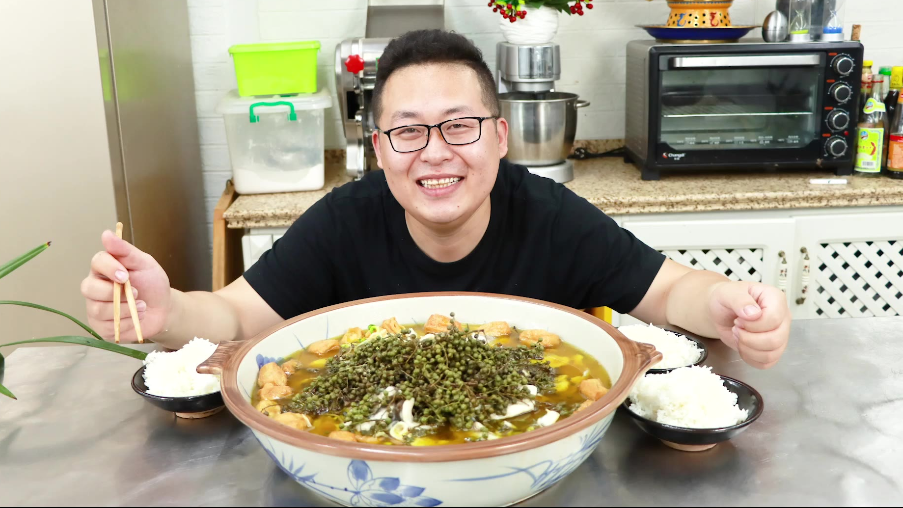 27买条小鱼,做道四川江湖菜“花椒鱼”椒麻爽口,越吃越爽