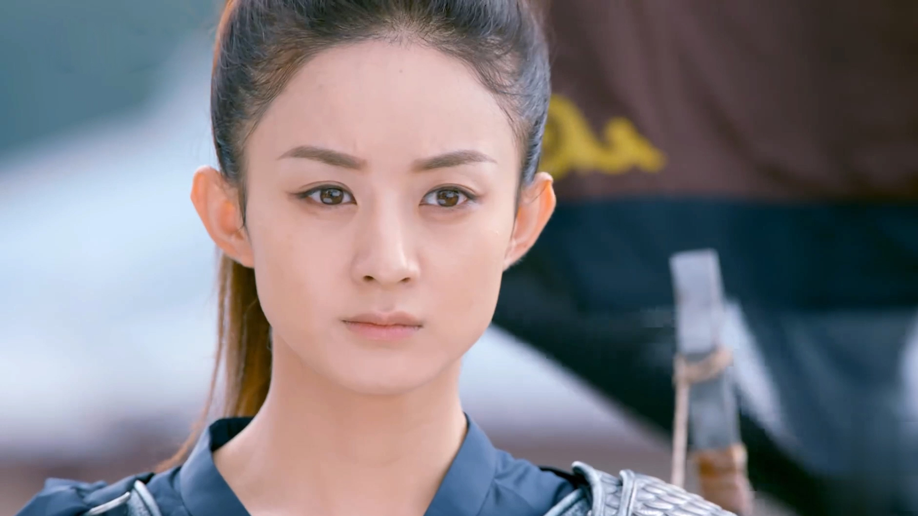 最近张杰的《天下》再次刷屏,女孩完美翻唱,网友:太好听了!