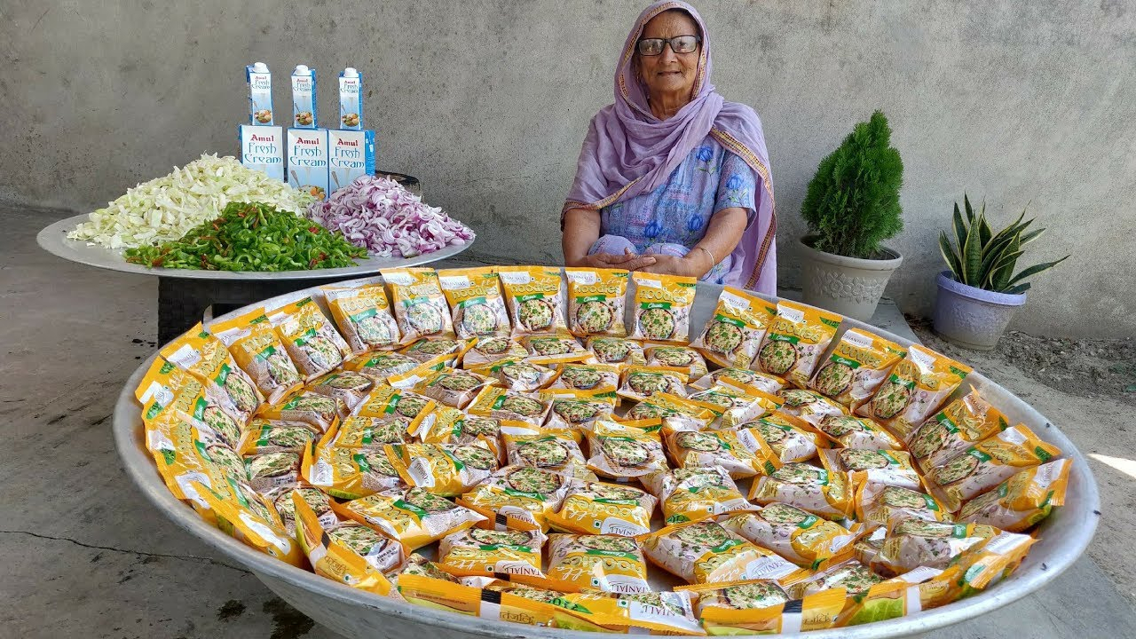 印度人是如何吃泡面的,看看这奶奶怎么煮法 !