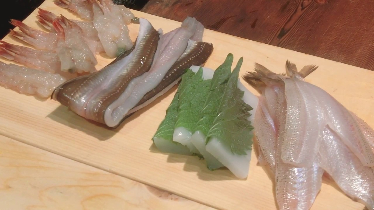 日本天妇罗之神的极致料理:炸虾夹生才好吃,下锅23秒虾肉仅45度!