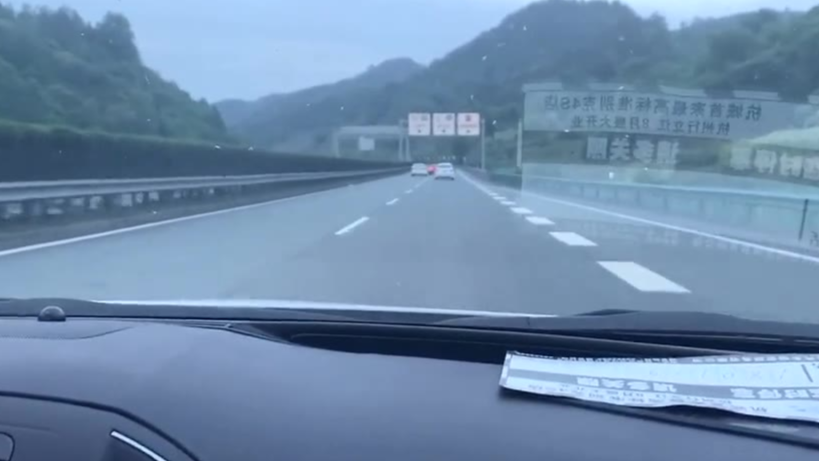当新手司机开高速,老司机坐旁边是什么反应
