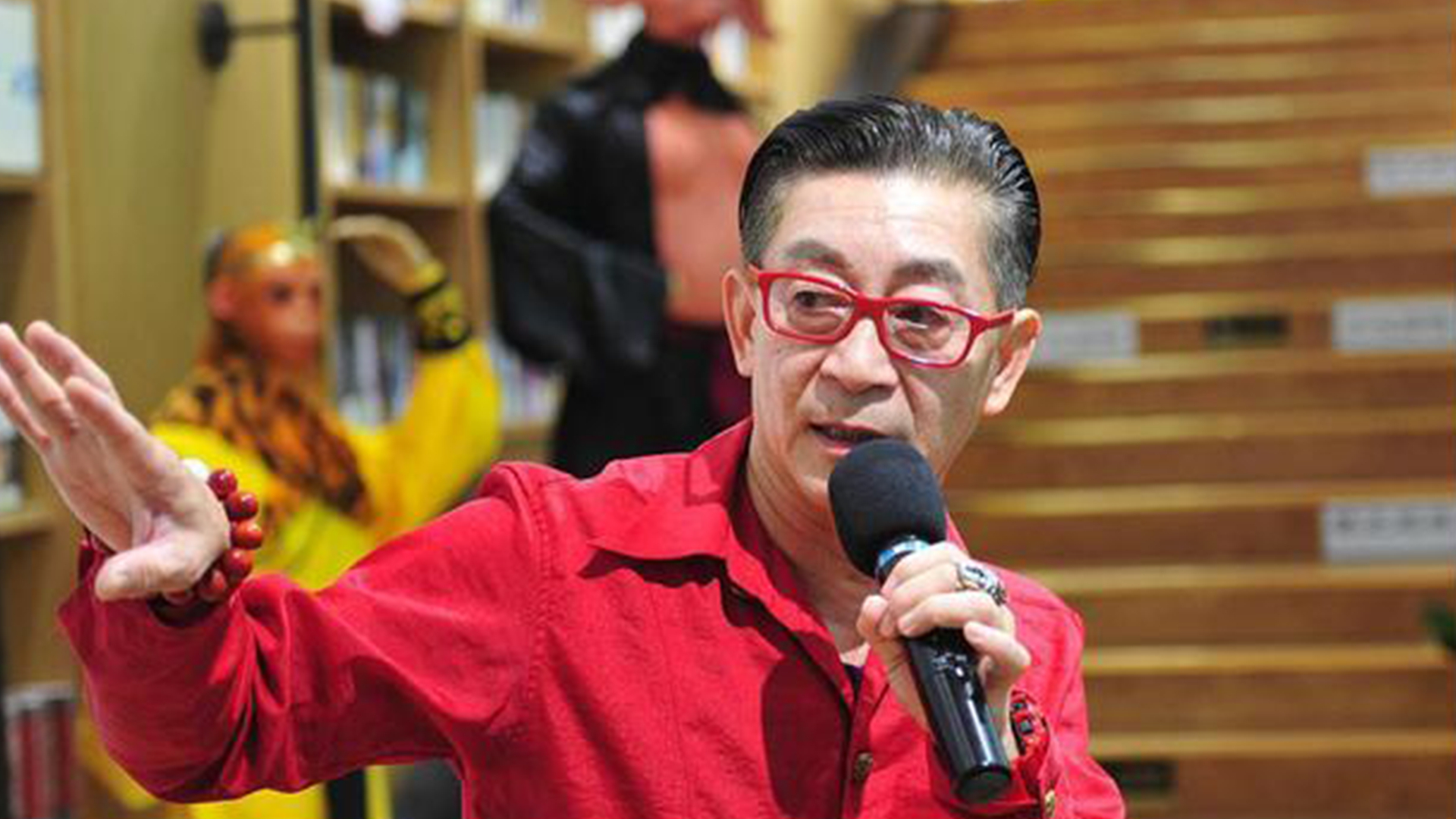 六小龄童太膨胀了,称自己是国际巨星,妄言:只有我能演孙悟空!