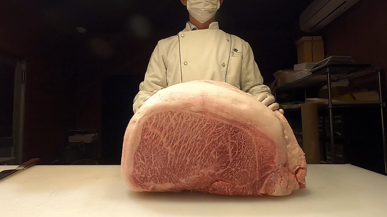 日本5A级雪花牛肉现切,一刀下去就知道5A级别和普通牛肉差距!