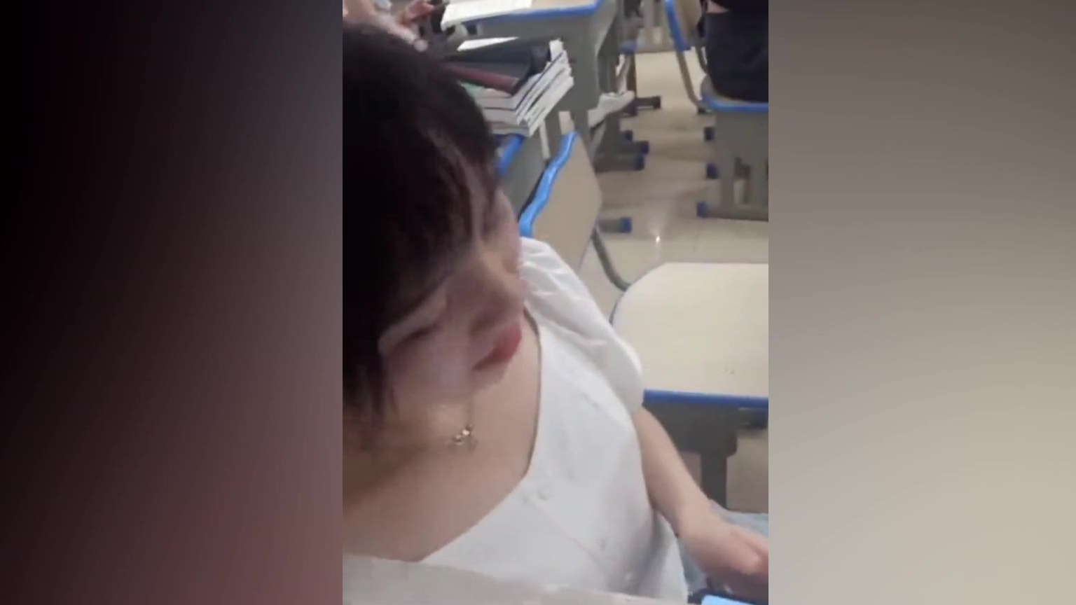当年你的班主任就是这样的