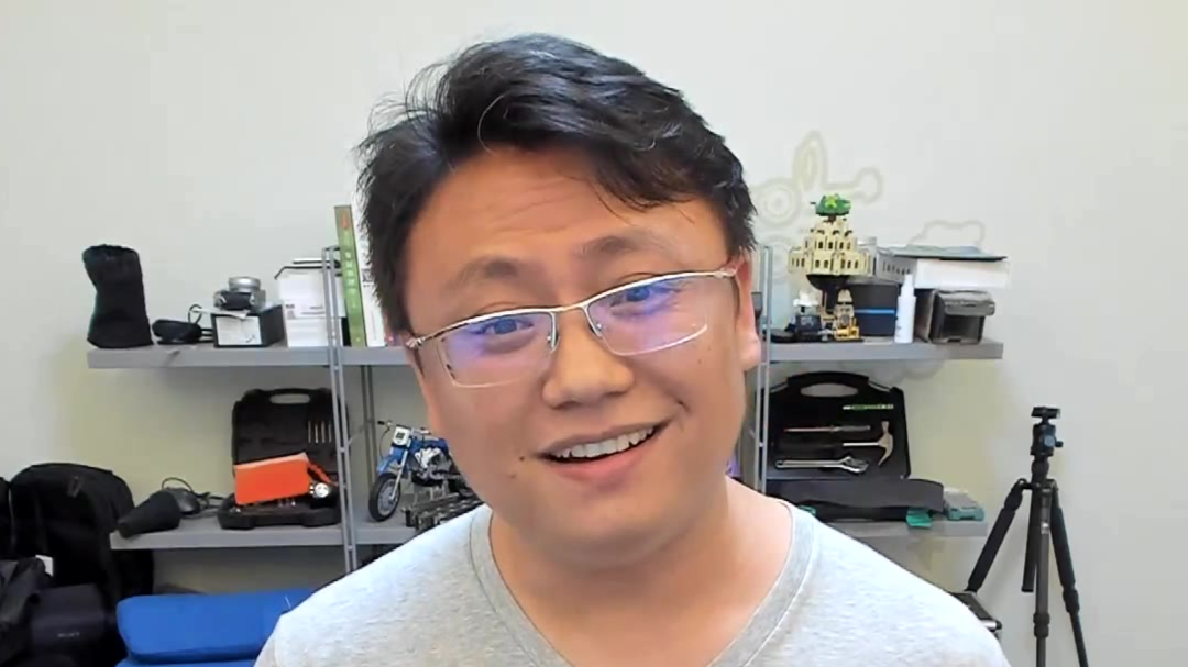中年离异男子浅谈情感中的舔狗与绿帽