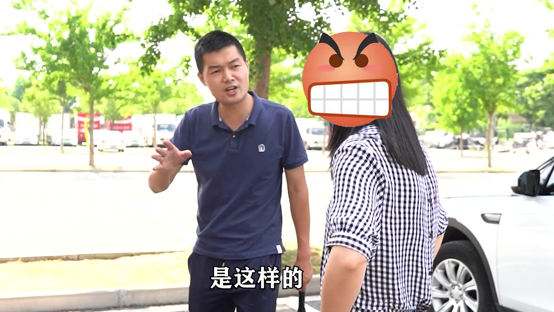 实拍:收红色保时捷卡宴,结果却吵起来了,什么情况?