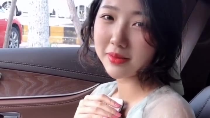 实在是太刺激了,这样的女友该不该要?