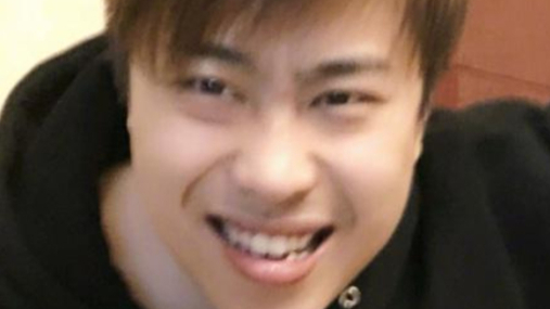 你可见过卢本伟打电话