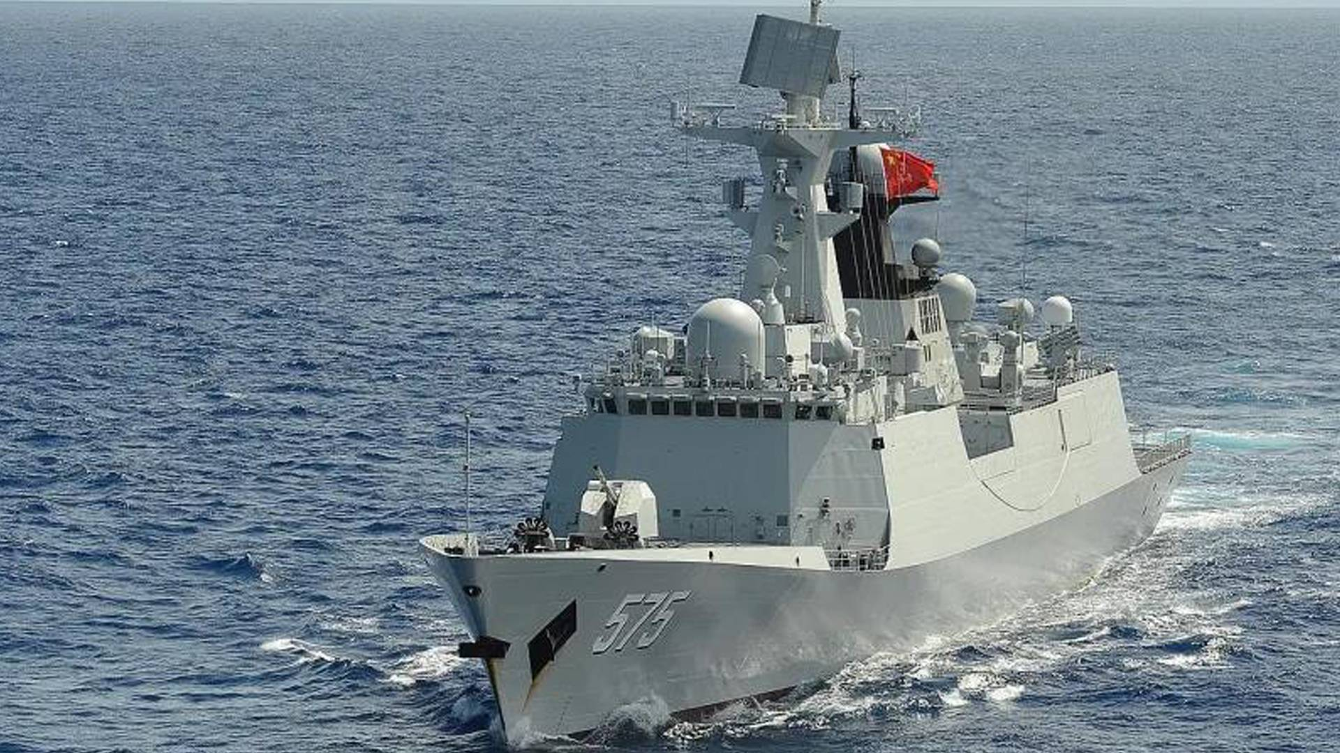 美濒海战斗舰抵近中国科考船