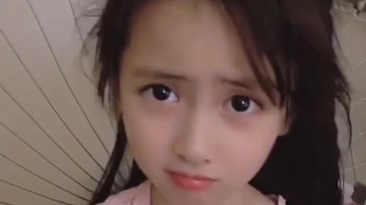 女儿不睡觉怎么办?