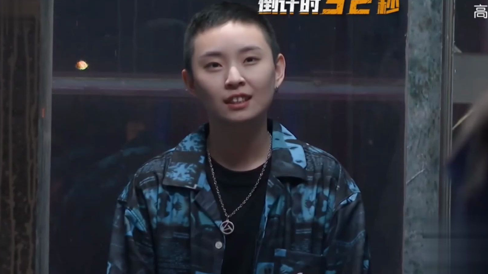 《说唱听我的》望江晴遭法老弹壳疯抢!"淡黄的长裙,蓬松的头发"