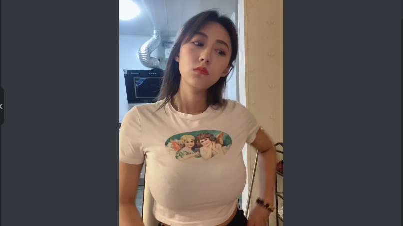 斗鱼美女主播张美男